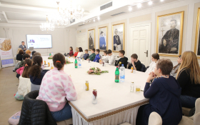  - (Međugeneracijski turizam / )