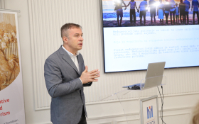  - (Međugeneracijski turizam / )