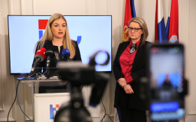  - (Konferencija tri institucije / )