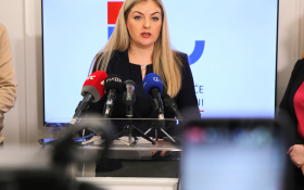  - (Konferencija tri institucije / )