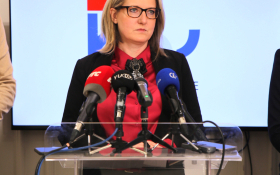  - (Konferencija tri institucije / )