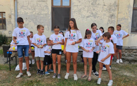  - (Obiteljski dan« u Baču / )
