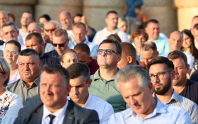  - (U Đurđinu uručeni ugovori za 257 hrvatskih po / )