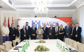  - (U Đurđinu uručeni ugovori za 257 hrvatskih po / )
