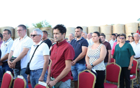  - (U Đurđinu uručeni ugovori za 257 hrvatskih po / )
