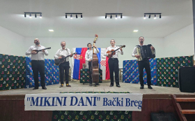  - (»Mikini dani« u Beregu / )