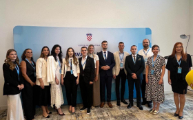  - (Konstituiran prvi Savjet mladih Hrvata izvan  / )