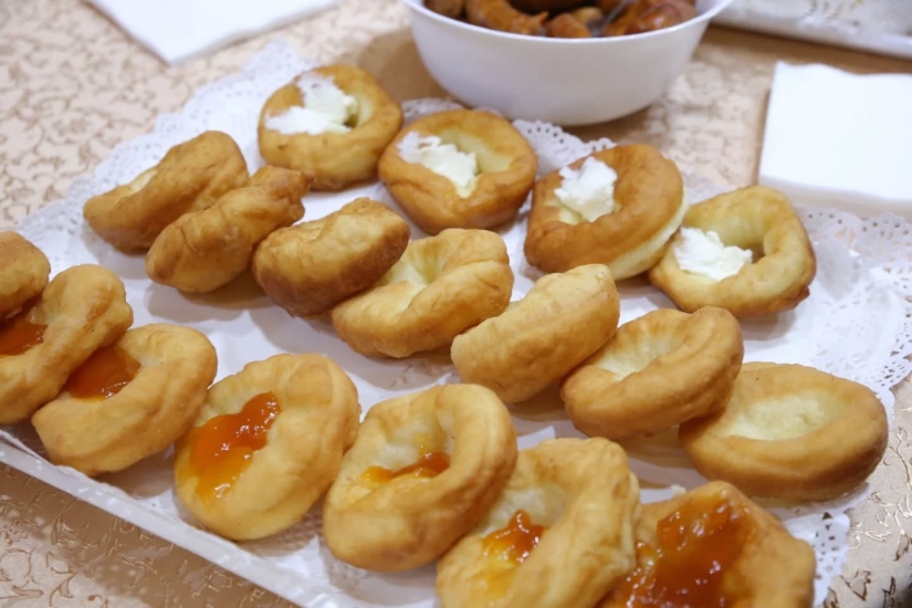 Uz fanke i zajedništvo: HNV obilježio Deb’o četvrtak