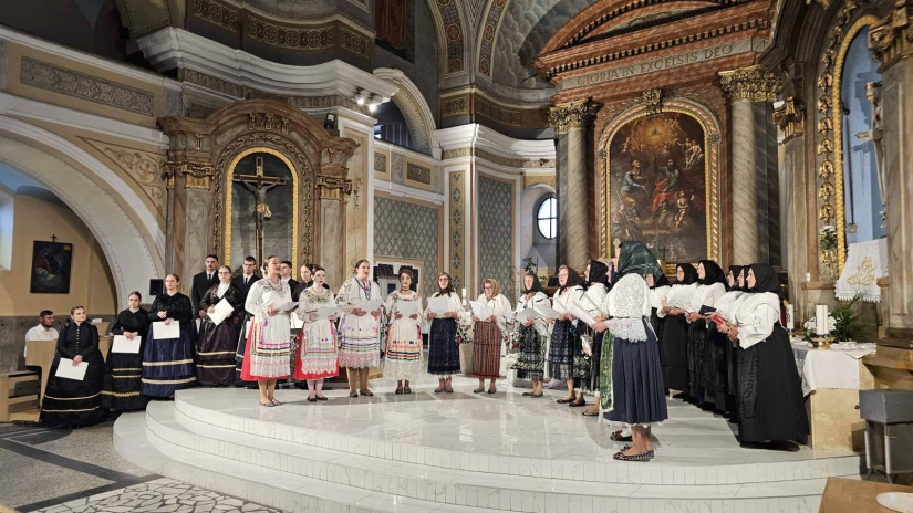 Međunarodni marijanski pučki festival u Monoštoru
