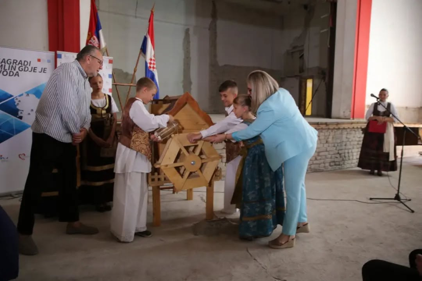 Počela obnova Hrvatskog doma u Somboru