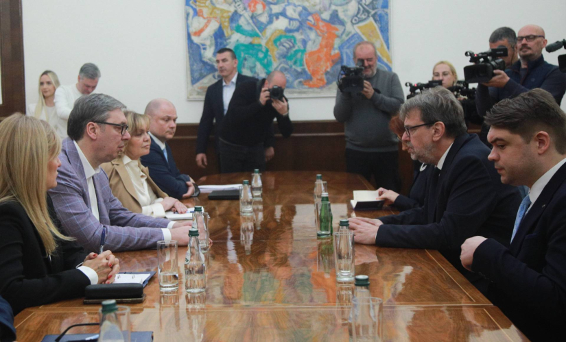 Žigmanov na konzultacijama kod Vučića, Kaurić: Nema mandat da predstavlja stranku