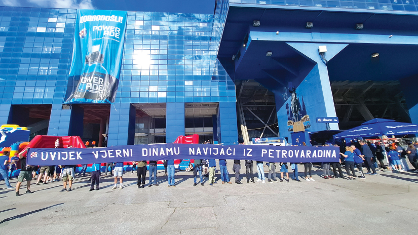 »Uvijek vjerni Dinamu  navijači iz Petrovaradina«