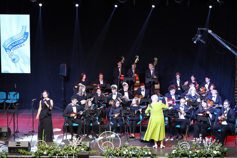 »Grimizno jedro« – pobjednička pjesma 26. »Festivala bunjevački pisama«