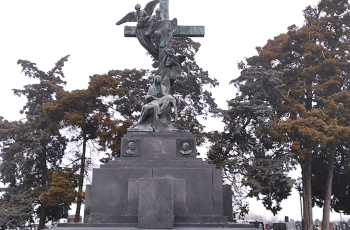 Kapela, mauzolej i zvonik –  ostavština obitelji Weindl,  Speiser i Grünn